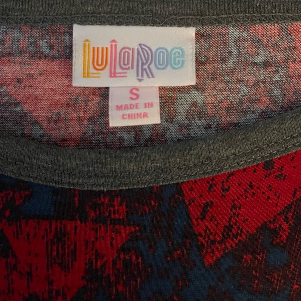 LuLaRoe Randy Raglan Tee - Picture 2 of 4